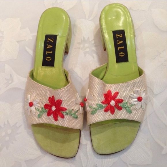 Vintage Zalo Sandals With Flowers - Picture 6 of 6